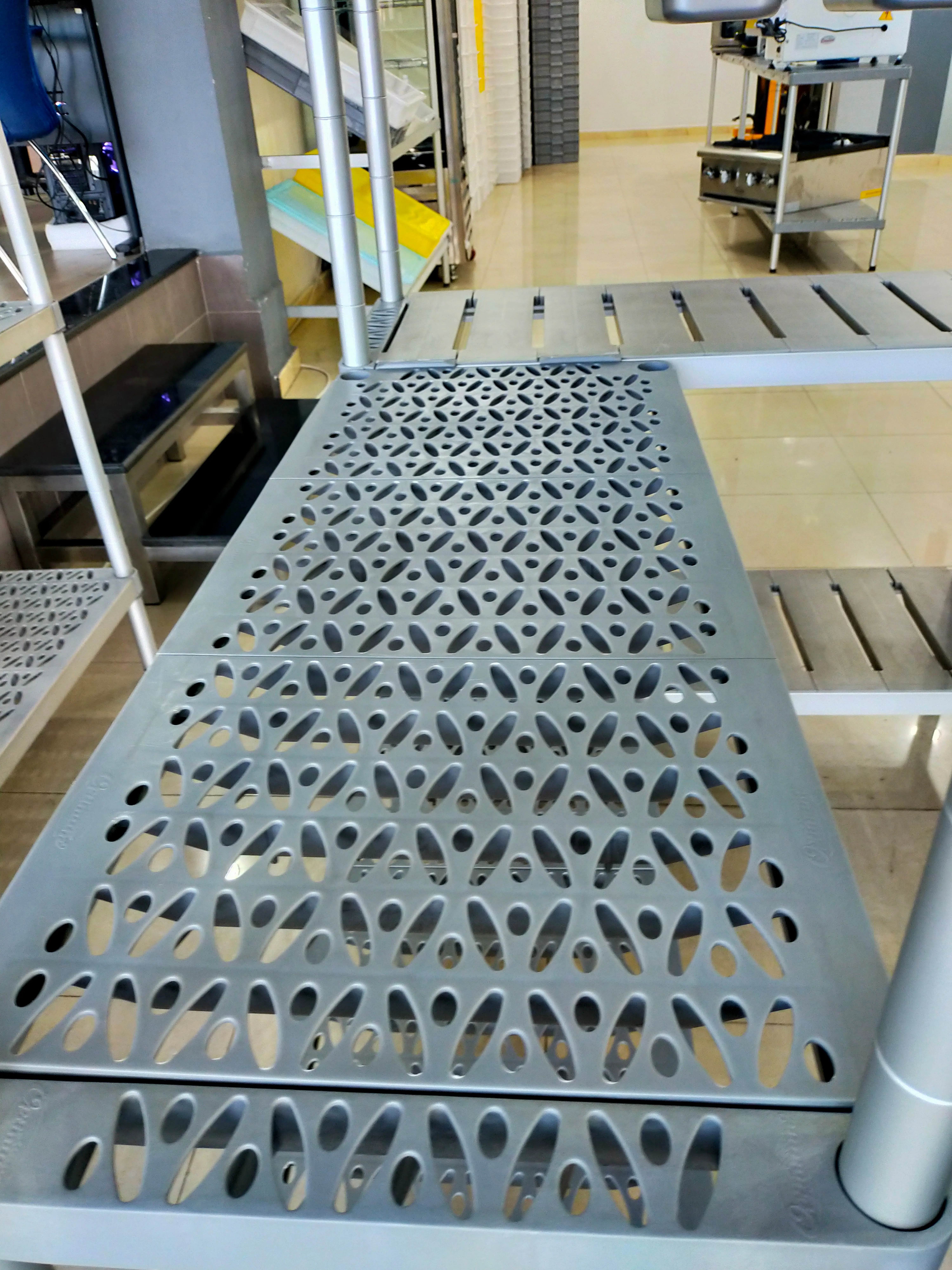 ET4P Series Rayonnage aluminium-amovible-en-plastique-alimentaire-optimum-stent-algerie